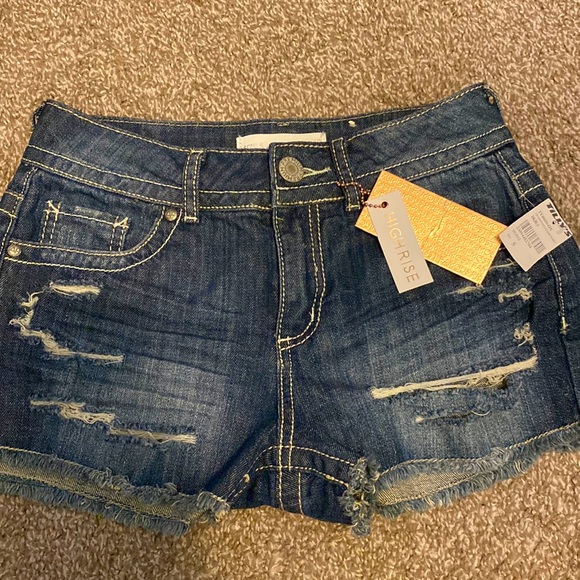 High Rise Shorts - Picture 1 of 3